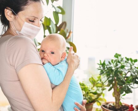 péče o novorozence v době koronavirové pandemie